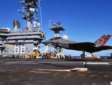 Το F-35C στο USS George Washington - Δείτε βίντεο από εξαντλητικές δοκιμές